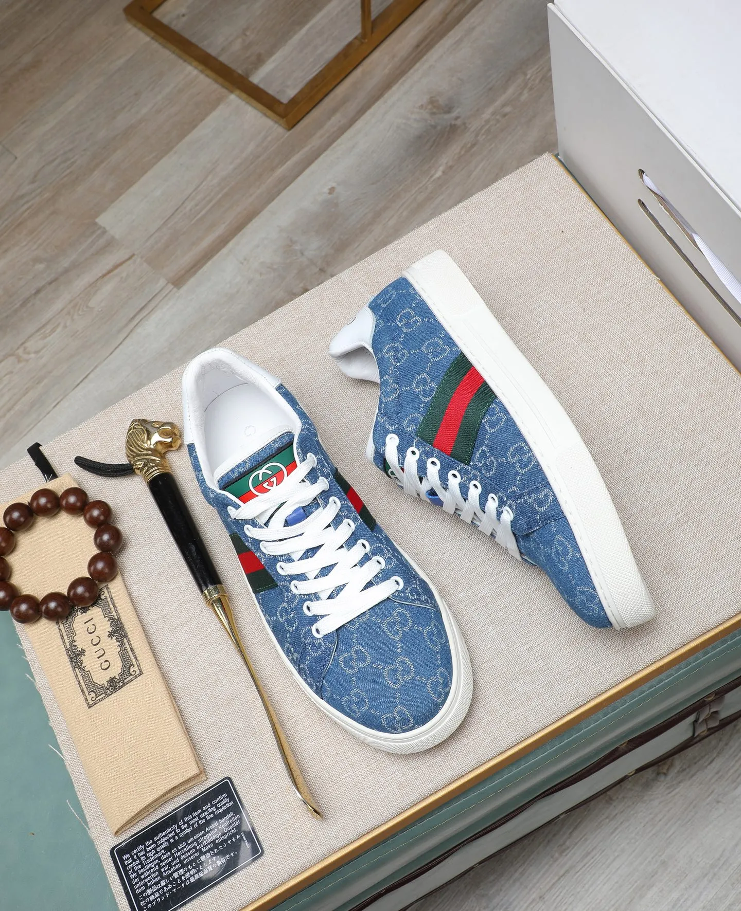 Men's shoes 💰420 GUCCI🔍🔍The latest model is available at the counter simultaneously. Original calfskin imported from Italy, genuine leather lining, (high-end, extravagant and classy) with exquisite workmanship. Sole: Original sole provided by the original factory. ⚠Exclusive double-layer movable molded sole is super comfortable⚠. Photographed in real life. 🎬The real thing is better. 🔍🔍"High quality·Follow the order" code number 38-44